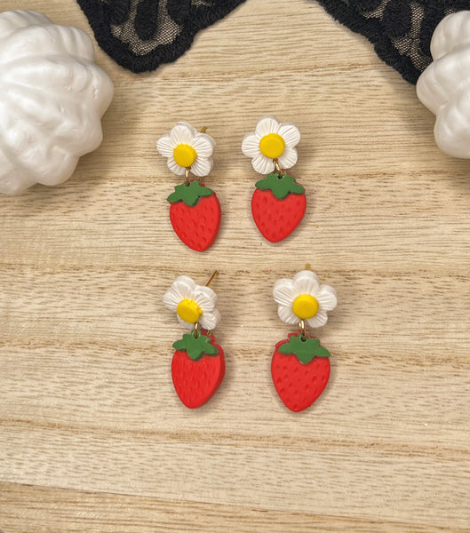 Strawberry daisy stud back earrings