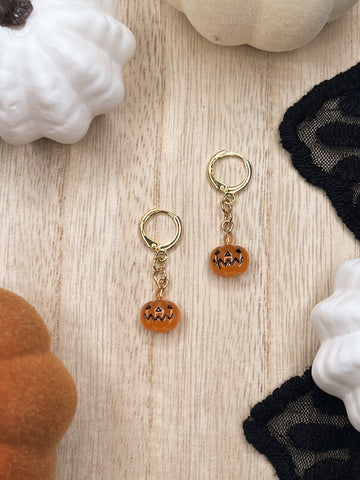 Mini pumpkin huggie clip earrings