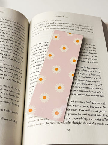 Daisy bookmark