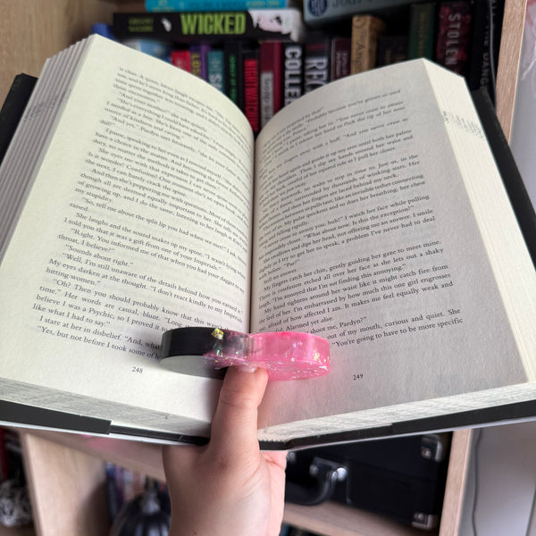 Pink & black heart page holder