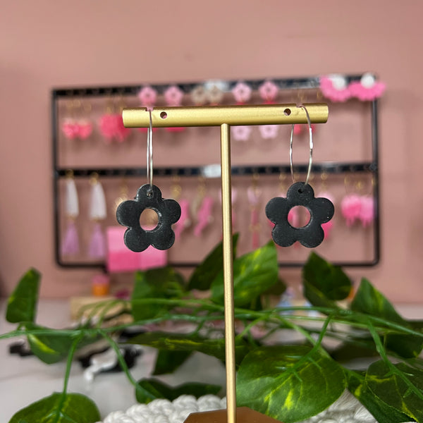 Black daisy hoops